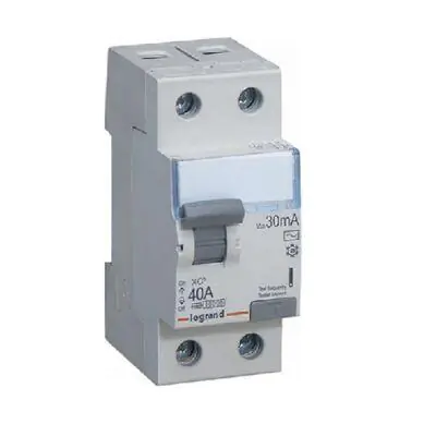 LEGRAND 403183 2X40A 30MA AC TİPİ XC3 KAÇAK AKIM KORUMA ANAHTARI 3245064031837